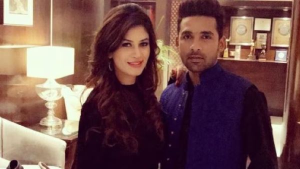 Bigg Boss 11 Couple Puneesh Sharma & Bandgee Kallra Call It QUITS; Latter Reveals Reason In An Emotional Post