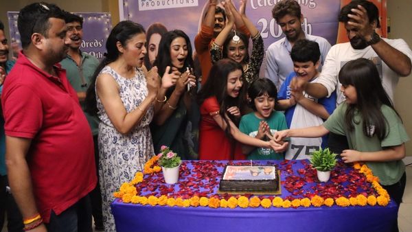 Shrenu Parikh Starrer ZEE TV Show Maitree Completes 200 Episodes Milestone