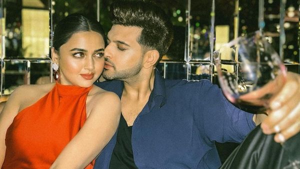 WHHAATT! Tejasswi Prakash & Karan Kundrra Are Already Married? Couple’s Viral PIC Drops Hint