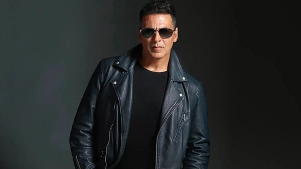 Rise to Stardom: A Look into Akshay Kumar’s Iconic Career