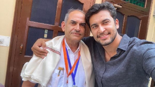 On Teacher’s Day Navneet Malik Hails His Father As His Greatest Guru