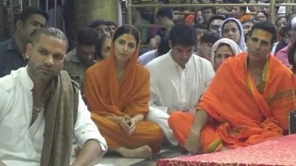 Akshay Kumar Seeks Blessings For His Next 'Mission Raniganj' At Mahakaleshwar Temple On His Birthday