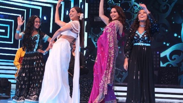 Sa Re Ga Ma Pa Update; Madhuri Dixit Recreates 'Mera Piya Ghar Aaya' With Judge Neeti Mohan