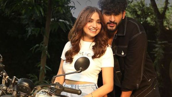AbhiYa Fans Send Internet Into Tizzy As They Chant For Abhishek Malhan-Jiya Shankar At YouTube FanFest India