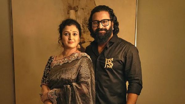 Looking Radiant in Black and Gold, Rishab Shetty And Pragathi Shetty Give A Major Couple Goals