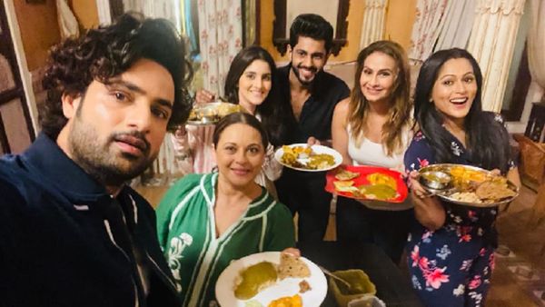 Manasi Joshi Roy Has A Group Called ‘What’s In Your Dabba?’ With Her Kyunki Saas Maa Bahu Beti Hoti Hai Cast