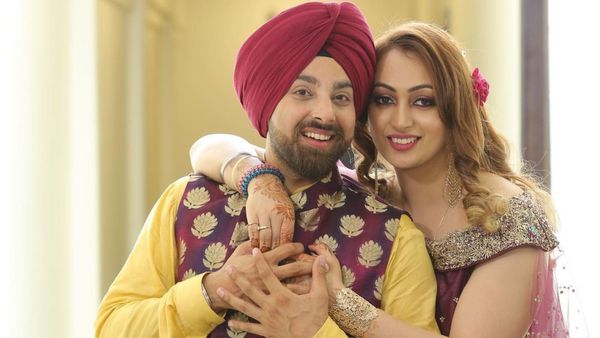 Bigg Boss 17 EXCLUSIVE: Taarak Mehta Ka Ooltah Chashmah Actor Kanwalpreet Singh️️️️️️️️ & Wife In Salman Khan