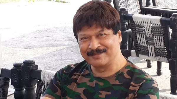 CID’s Fredericks aka Dinesh Phadnis On Ventilator; Co-Star Dayanand Shetty REACTS To Heart Attack Reports