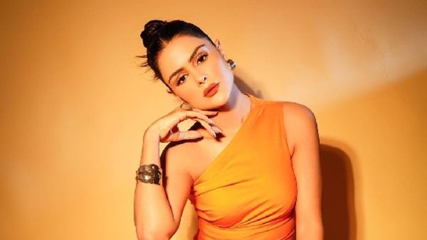 Priyanka Chahar Choudhary Shows Us How To Slay In Orange; See Pics!