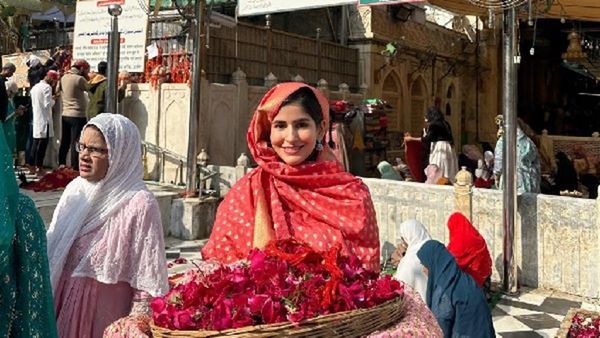 Sakshi Malik Embarks Upon A Spiritual Journey With Family, Enjoys Beauty & Tradition Of Rajasthan