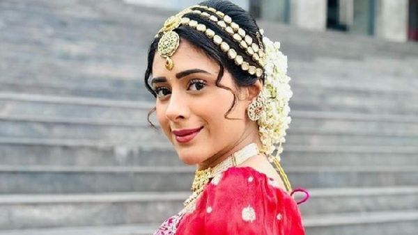 Jhanak Twist: Will Anirudh Be Able To Save Jhanak From Arshi's Evil Intentions? Hiba Nawab Shares