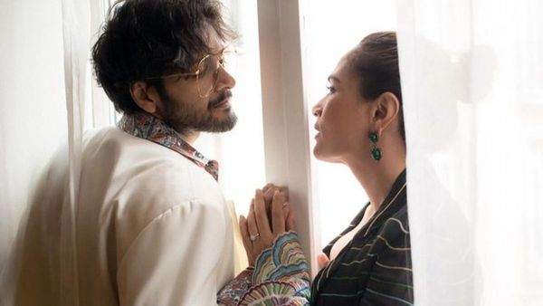 Ali Fazal, Richa Chadha Announce Her Pregnancy In The Cutest Way, Fans Go 'Mini Guddu Bhaiya Is Coming'