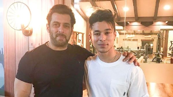 Bigg Boss 15 Star Pratik Sehajpal Talks About Getting THIS Gift From Salman Khan; Check DEETS