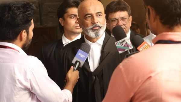 Raisinghani Vs Raisinghani: How Jennifer Winget, Karan Wahi Set Positive Example On Set