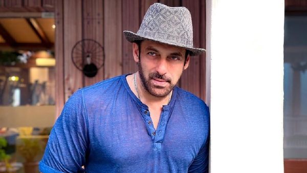 VIRAL: Salman Khan Appears At Sohail Khan’s Eid Party In Quirky Pants, Netizens Compare Him With Ranveer Singh