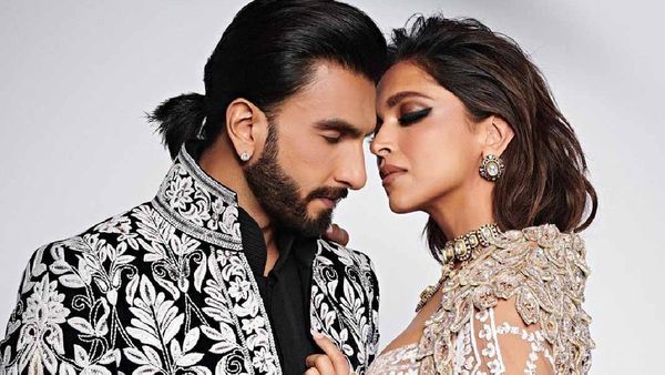 Ranveer Singh Flaunts Ring Gifted By Deepika Padukone After Deleting Wedding Pictures From Instagram