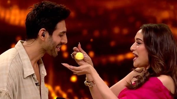 Dance Deewane 4 Finale: Madhuri Dixit Treats Kartik Aaryan With Rasmalai- What Happened Next?