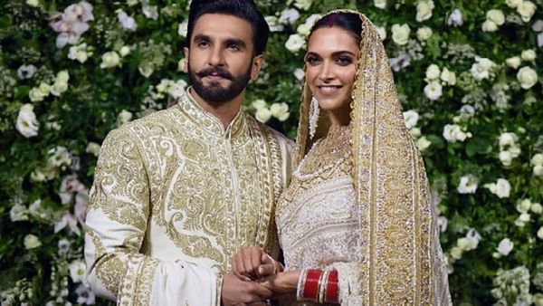 Ranveer Singh Has Not Deleted His Wedding Pics With Deepika Padukone; Here's The Truth