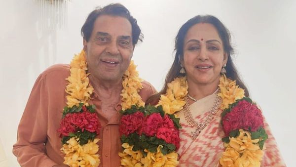Dharmendra REMARRIES Hema Malini On 44th Anniversary? Couple's INSIDE Pics Reveal Truth