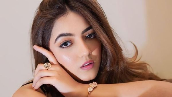 Badall Pe Paon Hai Cast: Noor Matharu Makes Television Debut With Ravi Dubey-Sargun Mehta's Show