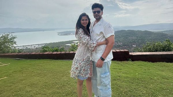Karan Kundrra-Tejasswi Prakash Shut Down Breakup Rumours Dropping Mushy Pictures From Vacation, See Inside