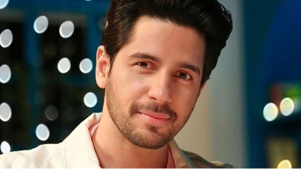 Sidharth Malhotra Gives A Peek Of His Childhood On The Occasion Of Father's Day, See Picture
