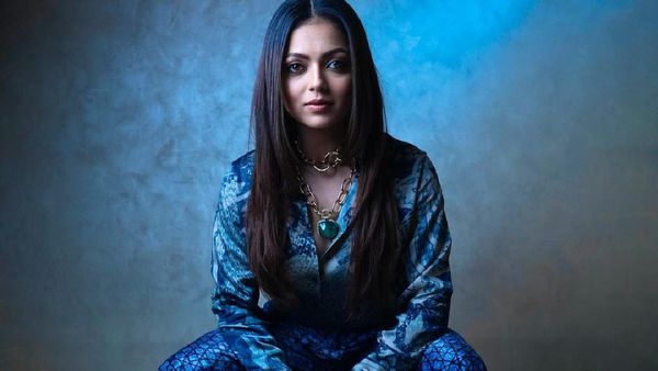 Drashti Dhami Gets Trolled For Doing Heavy Workout During Pregnancy, 