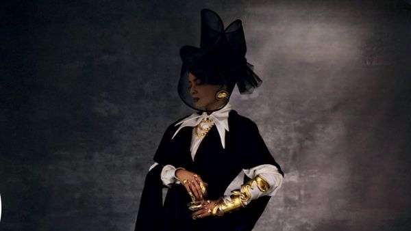 Meet Bollywood Star Known For Smooch, Sindoor & Suicide, She Was Once Allegedly Beaten With Chappal; She Is...