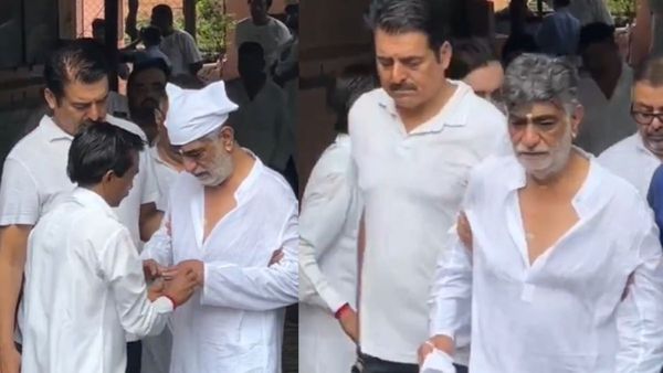 Tishaa Kumar Funeral: Father Krishan Kumar Left Devastated At Last Rites, Supported By Bhushan Kumar