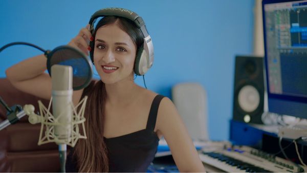 Tujhe Dekha Toh Fame Neha Karode EXCLUSIVE- Singer Recalls How THIS Music Composer Helped Her Shaping Career