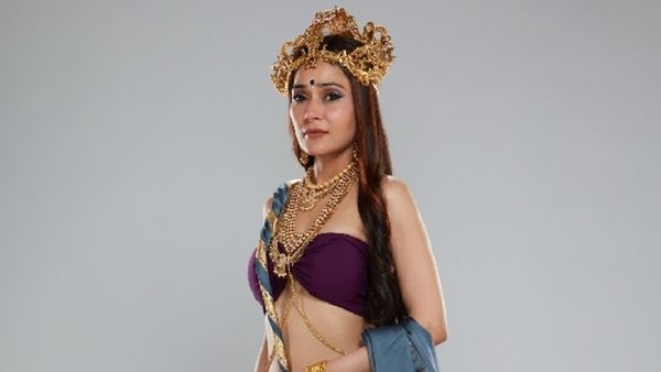 Sara Khan OPENS UP About Playing Sextuplet Roles In Chhathi Maiyya Ki Bitiya: I Learned About This