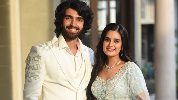 Jaane Anjaane Hum Mile Lead Cast, Plot: Ayushi Khurana, Bharat Ahlawwat Play Leads In New ZEE TV Show - DEETS