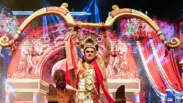 Siddhant Issar Shares His Excitement for Navratri Utsav