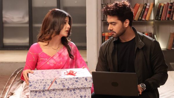 Yeh Rishta Kya Kehlata Hai Written Update October 14: AbhiMaan Tensions Escalate As Ruhi Manipulates Manisha