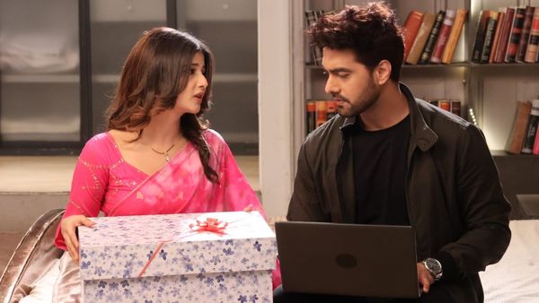 Yeh Rishta Kya Kehlata Hai Written Update October 18: When Will Abhira Inform Armaan About Her Pregnancy?