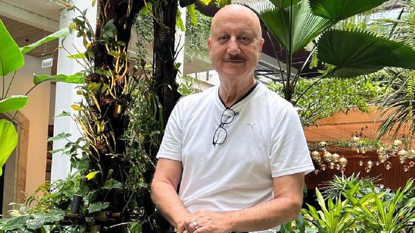 Anupam Kher Responds To Hansal Mehta's Criticism Of The Accidental Prime Minister; Asks Him To 'Grow Up'