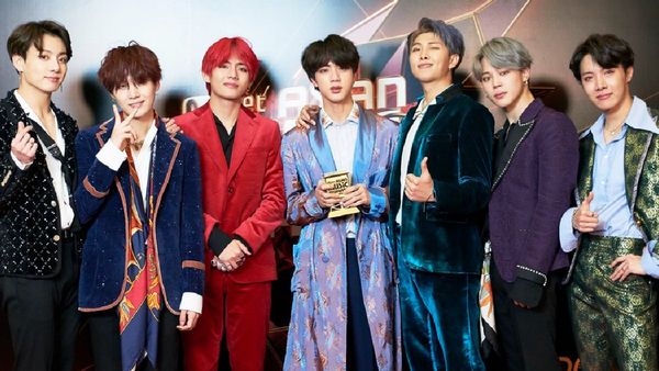 BTS' Agency BIGHIT Music Issues Strong Warning Against Online Harassment Of The Band; To Take Legal Route
