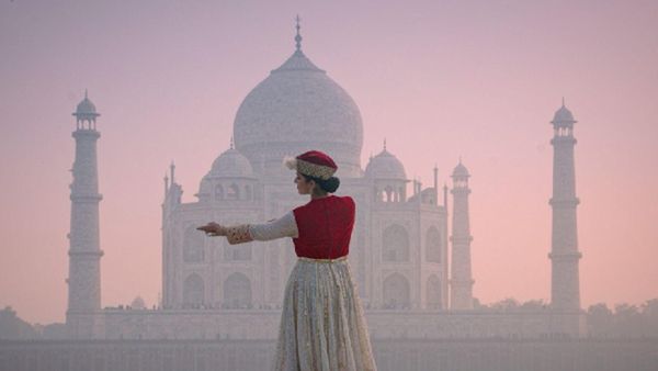 Pyar Kiya To Darna Kya: Watch the Magical ‘Pyar Kiya To Darna Kya' at the Taj Mahal