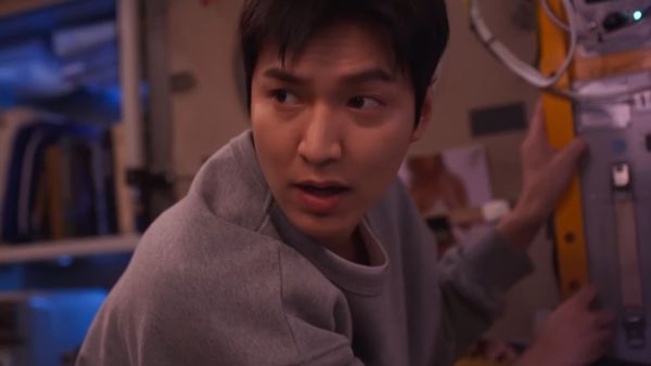 'When The Stars Gossip' Beautiful Romantic Clip Teased By Netflix, More Details