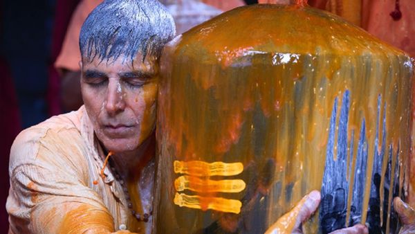 Akshay Kumar Steps into Divine Mode to Pay Tribute to Mahadev With the Latest Track “Mahakal Chalo” – Song OUT