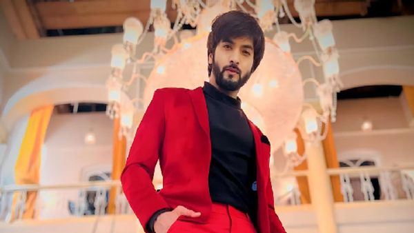 Chatti Maiyya Ki Bitiya Actor Ashish Dixit Shares His 'Love Story' With Wife Shweta On Valentine's Day