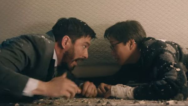 'Love Hurts' Behind The Scenes Showcasing Drew Scott's Magnetic Presence On Set, More Details