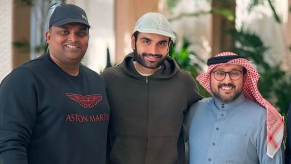 Bigg Boss 18: Vivian Dsena Gets Special Welcome From Bahrain Fans. Photos Go Viral