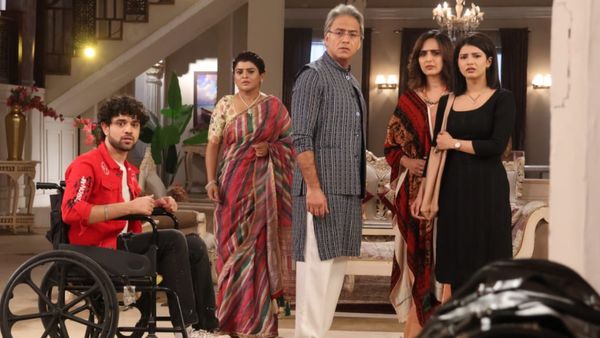 Yeh Rishta Kya Kehlata Hai Written Update February 5: Abhir-Charu Go MISSING; What Will Armaan-Abhira Do?