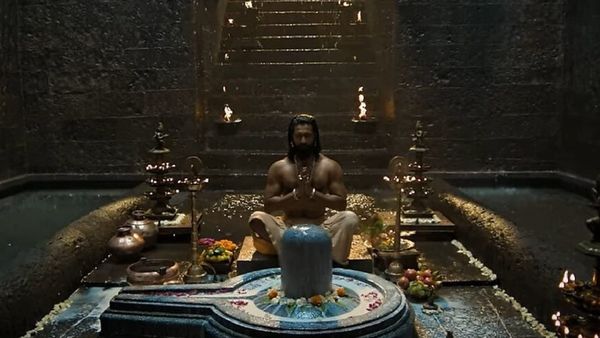 Chhaava Box Office Collection Day 21 Early Updates: Vicky's Film Crosses 480 Cr Despite Seeing 35% Drop