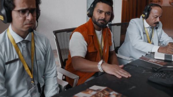 Did Rishab Pant Call Cricket Legend Sunil Gavaskar 'Stupid' Before IPL 2025 In Viral Video?