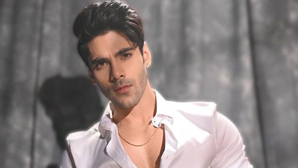 Sajan Ji Ghar Aaye: Simba Nagpal Nails Long & Witty Monologue. Fans Go 'What A Jhakaas Performance'