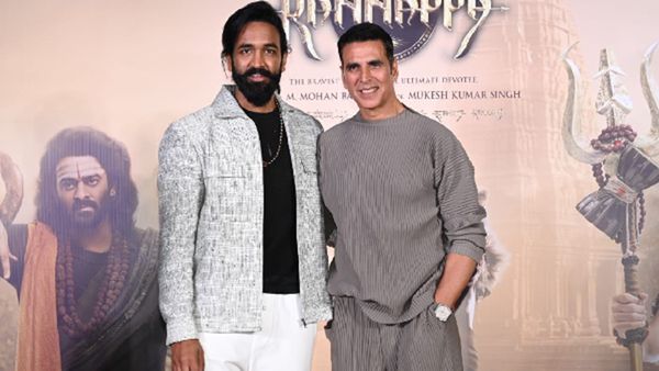 Vishnu Manchu Defends Akshay Kumar, Calls Him 