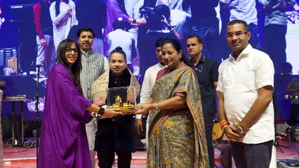 Kailesh Kher Leaves Delhi In Awe As He Performs At Bhagva App Launch Event- Details