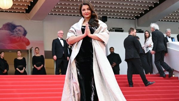 Cannes 2025: Aishwarya Rai Stuns in Cape Featuring Bhagavad Gita Shloka, Pays Tribute to Indian Culture